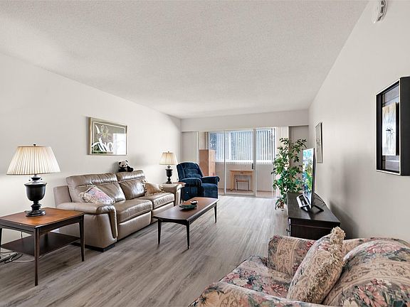 3rd image of 2050 White Birch Rd #206