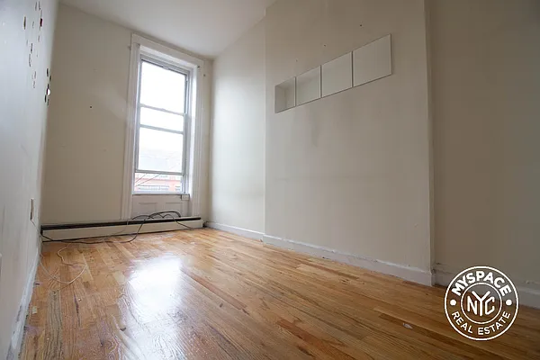 Rented by MySpaceNYC | media 1