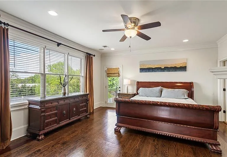 629 Boulevard NE — Photo 33