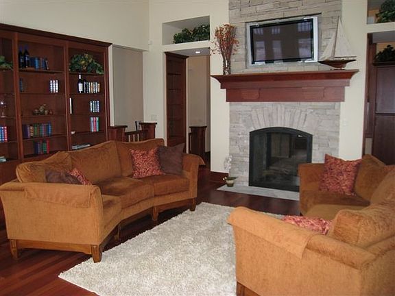 Living Room with Gas Fireplace