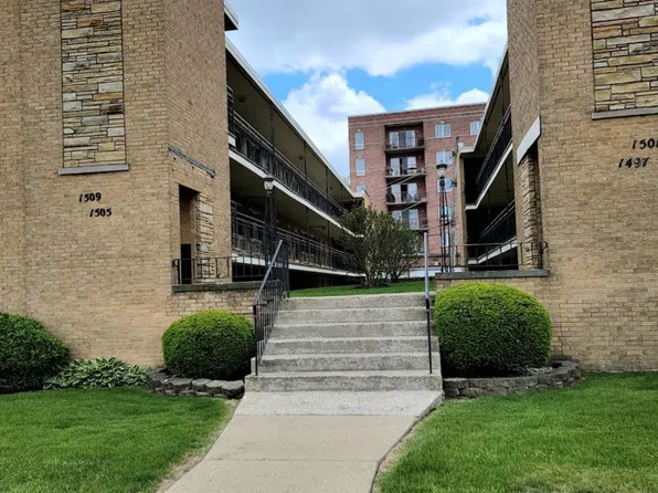 1509 Brown St #11E, Des Plaines, IL 60016