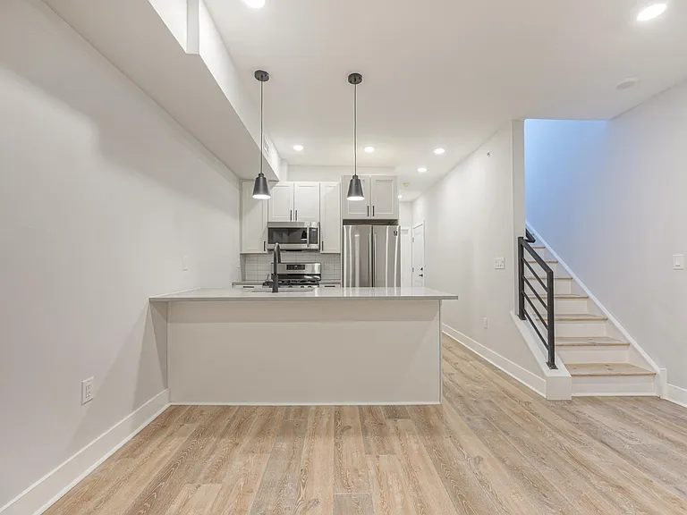 1629 S 22nd St #3 — Photo 1