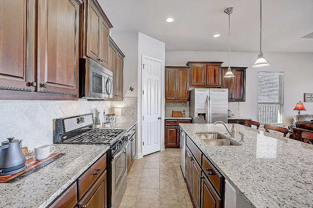 2 bed, 2.0 bath, 1416 sqft, $2,490 — Photo 4