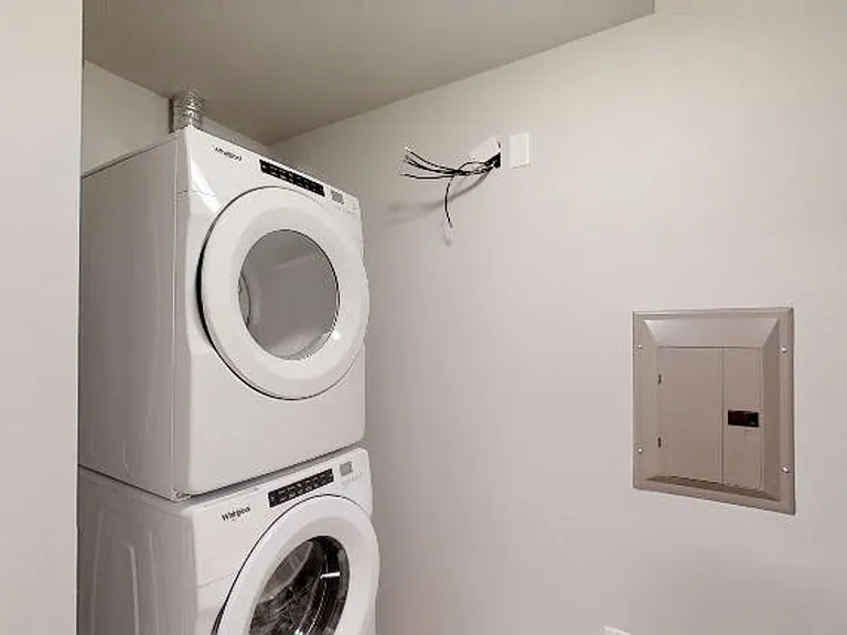 700 Cedar Bluffs Way #23 — Photo 10