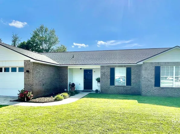 138 Eagles Loop, Robertsdale, AL 36567