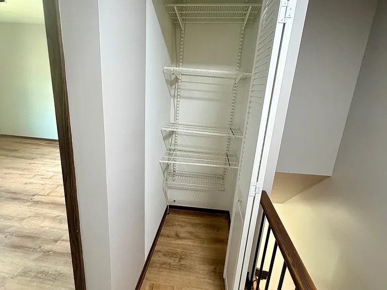 1067 Glouchester Hbr — Photo 8