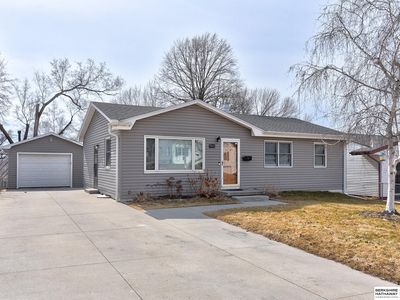 7915 Ontario St, Omaha, NE, 68124