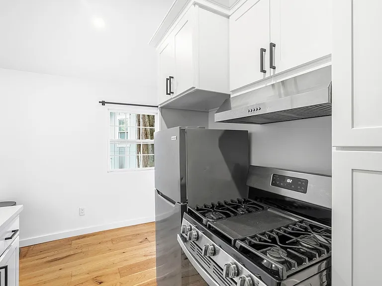 9550 Old County Rd — Photo 8