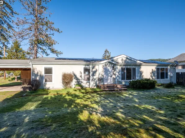 76367 Klohn Rd, Oakridge, OR 97463