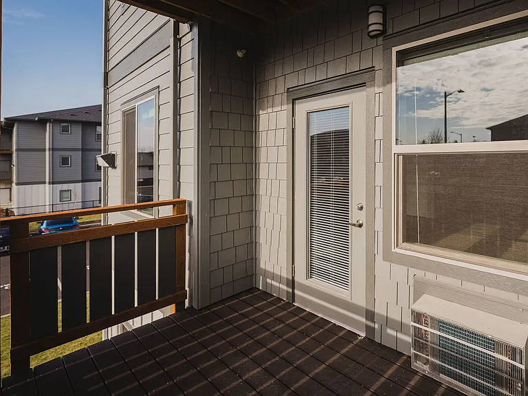 Howard Commons — Photo 36