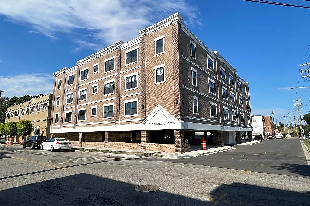 Fairfield Metro At Floral Park — Photo 2
