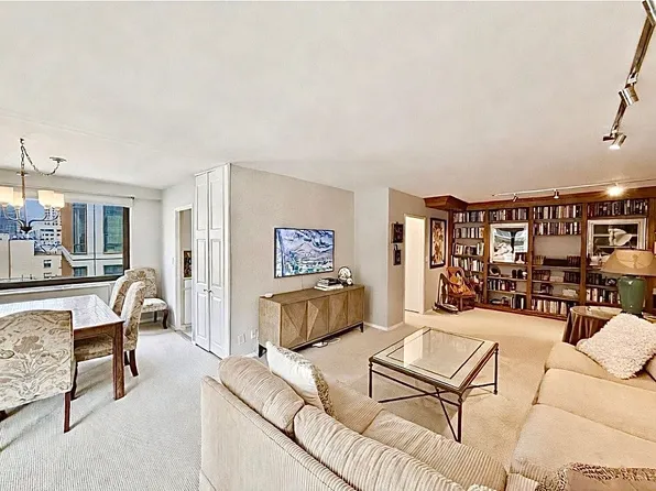 10 W 66th St APT 11F, Manhattan, NY 10023