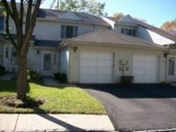 14-1 Dara Dr #37, East Hanover, NJ 07936