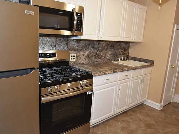 3rd image of 3300 Indian Queen Ln #1