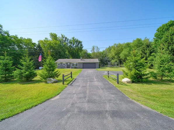 9871 Knight Rd, Grass Lake, MI 49240