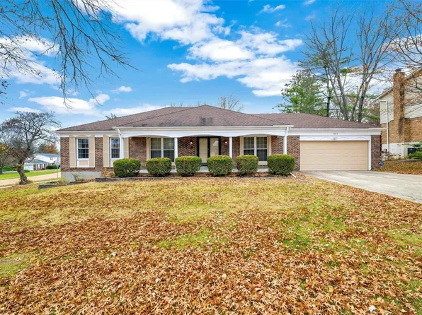 541 Princeway Ct, Ballwin, MO 63011