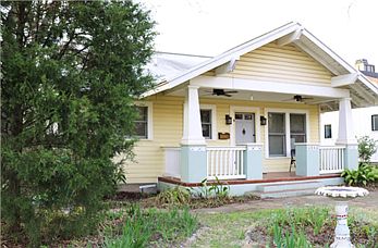 3rd image of 4804 Caswell Ave