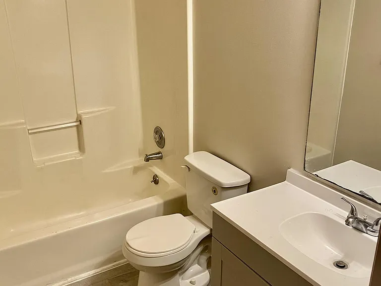 1008 Peed Dr #11 — Photo 4