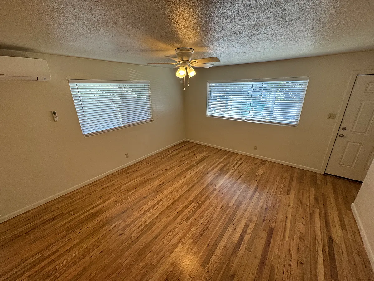 Building Photo - 2109 Shoshone Ave