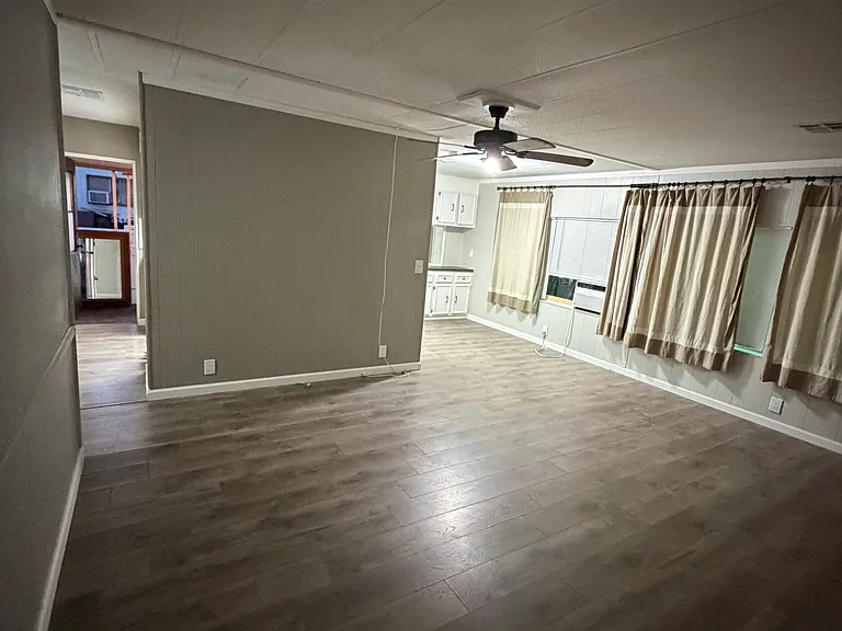 32785 Wesley St — Photo 1