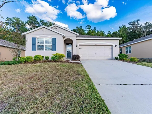 12751 Eastpointe Dr, Dade City, FL 33525