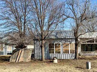 1004 S 11th St, Blackwell, OK 74631