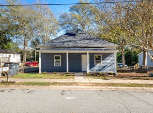 87 Grady Smith St, Grantville, GA 30220