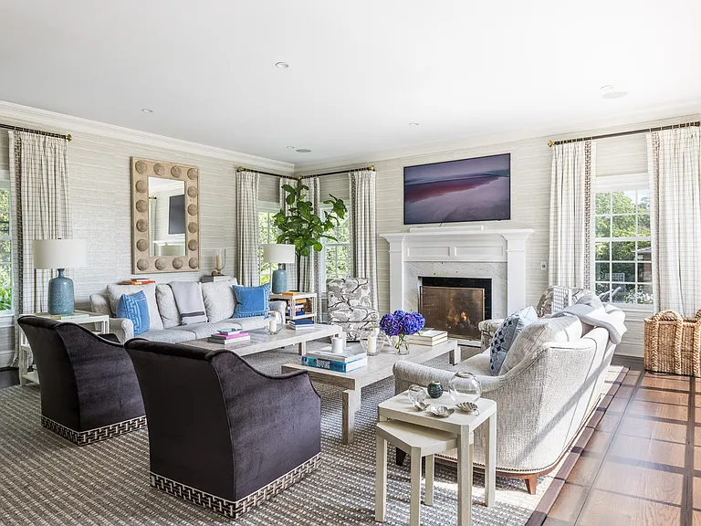 24 Halsey Neck Ln — Photo 6