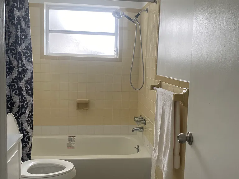 3640 Cockatoo Dr — Photo 12