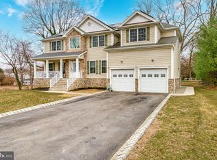 219 Maxwell Ave, Hightstown, NJ 08520