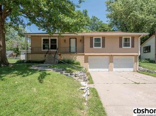 16082 Frederick St, Omaha, NE 68130