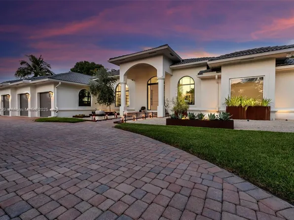 2300 SW 102nd Dr, Davie, FL 33324