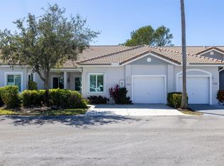 4212 SW 11th St, Deerfield Beach, FL 33442