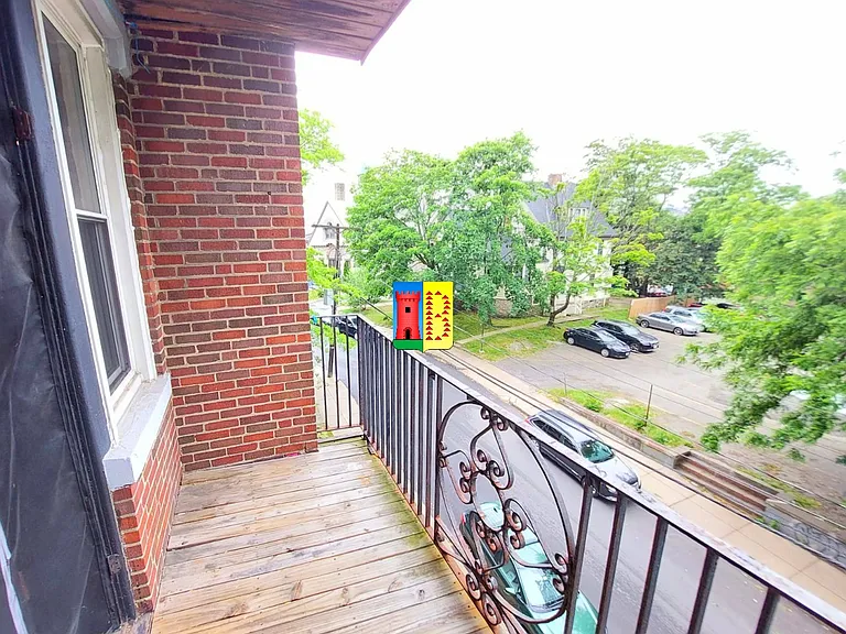 28 Quint Ave #35B — Photo 13