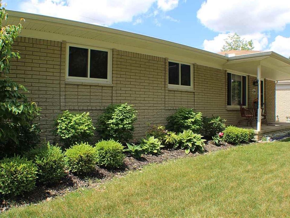 1st image of 41389 Wessel Dr