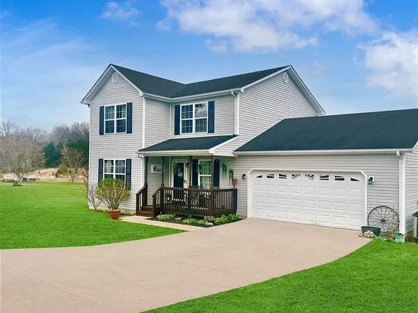 565 Ritchie Dr, Brandenburg, KY 40108