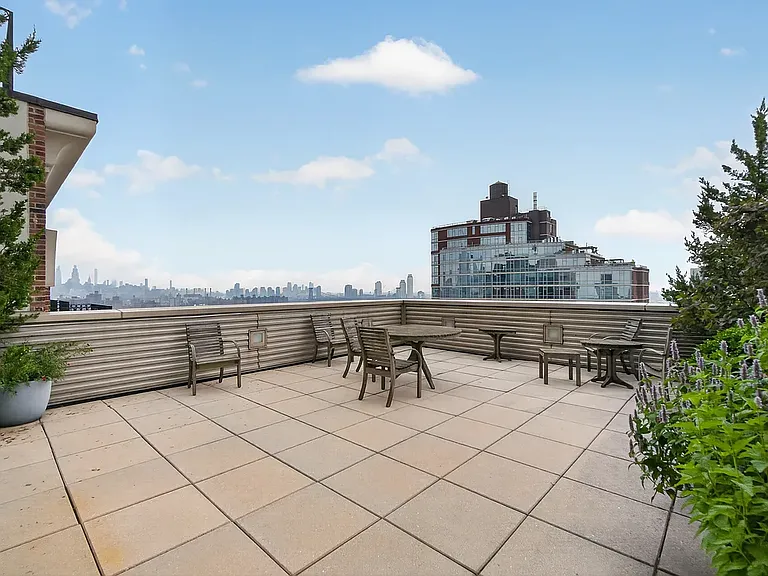 85 Adams St #6A — Photo 9