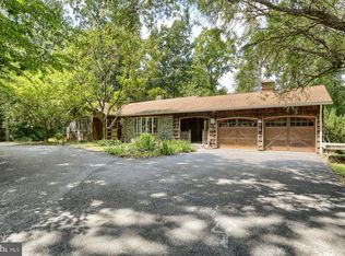 4102 Smoketown Rd, Glenville, PA 17329