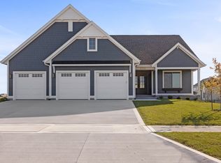 2711 NW Cedarwood Dr, Ankeny, IA 50023