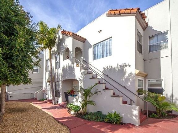 2nd image of 2121 Long Beach Blvd #9