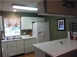 2nd image of 18019 Brooknoll Dr
