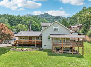 24 King Rd, Waynesville, NC 28786
