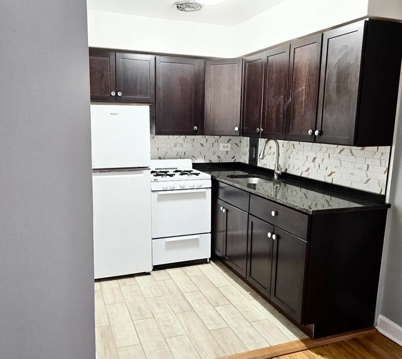 Studio, 500 sqft, $1,300 — Photo 1