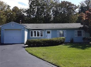 41 Newbury St, Monroe, NY 10950