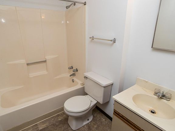 2nd image of 1602 Sunrise Lakes Dr APT 9