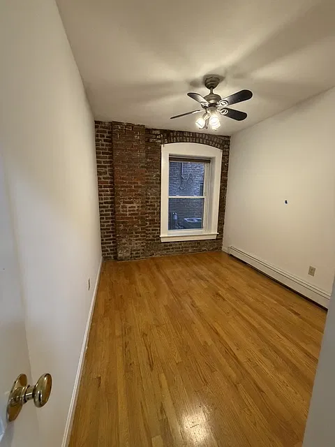4 bed, 2.0 bath, $6,500 — Photo 4