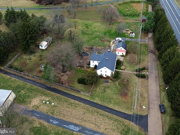 4th image of 15539 Liberty Rd