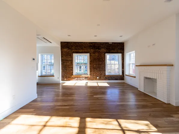 47 Grove Street image 1 of 9