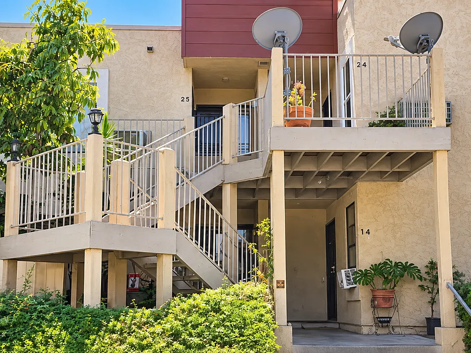 433 Autumn Dr #25