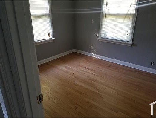 1st image of 2122 Rose Bud Ave